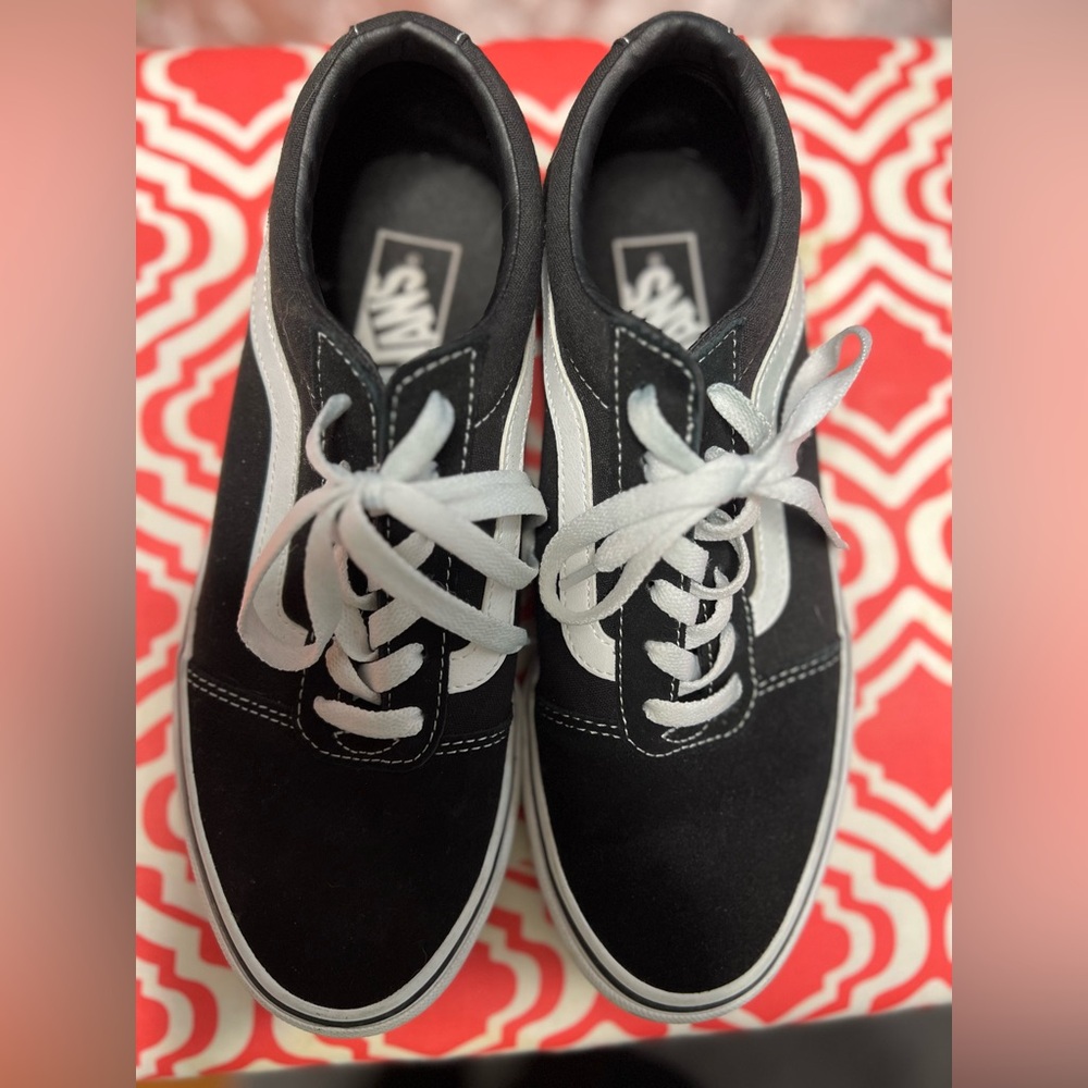 Vans Classic Black and White Lace-Up Shoes